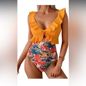 NWT Vibrant Ruffled Bikini Set